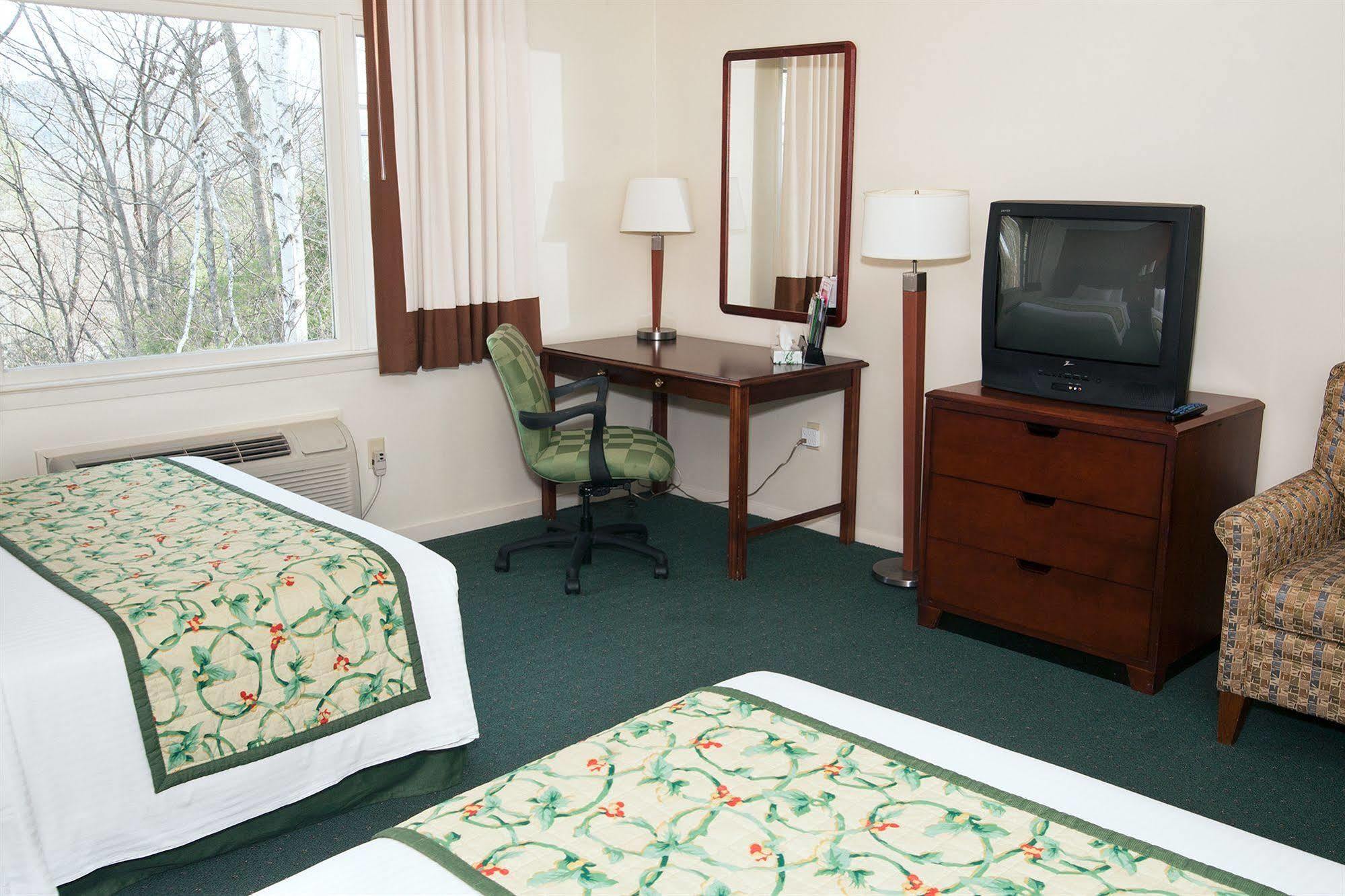 Red Carpet Inn And Suites Plymouth Exteriör bild
